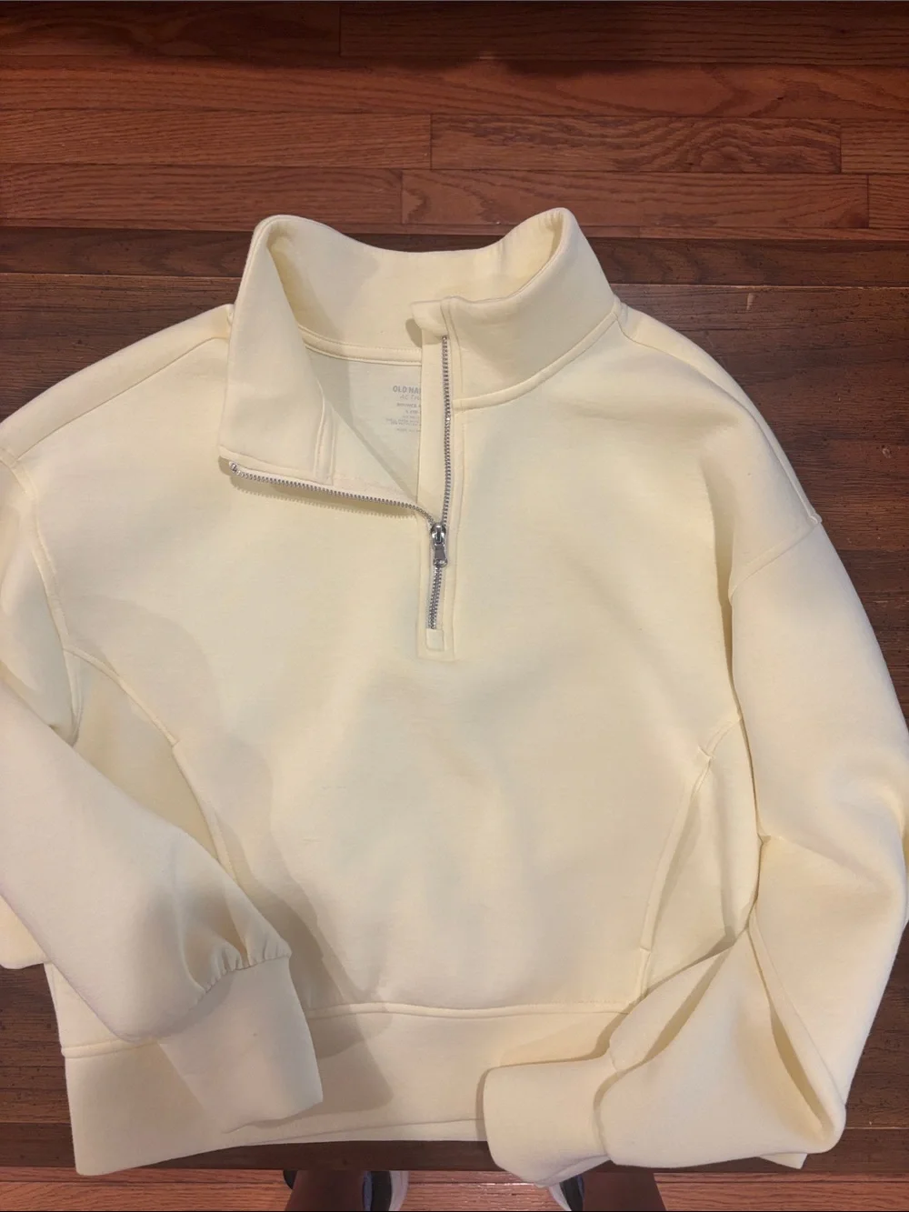 Old Navy Cream Zip-Neck Pullover Sweatshirt never worn
